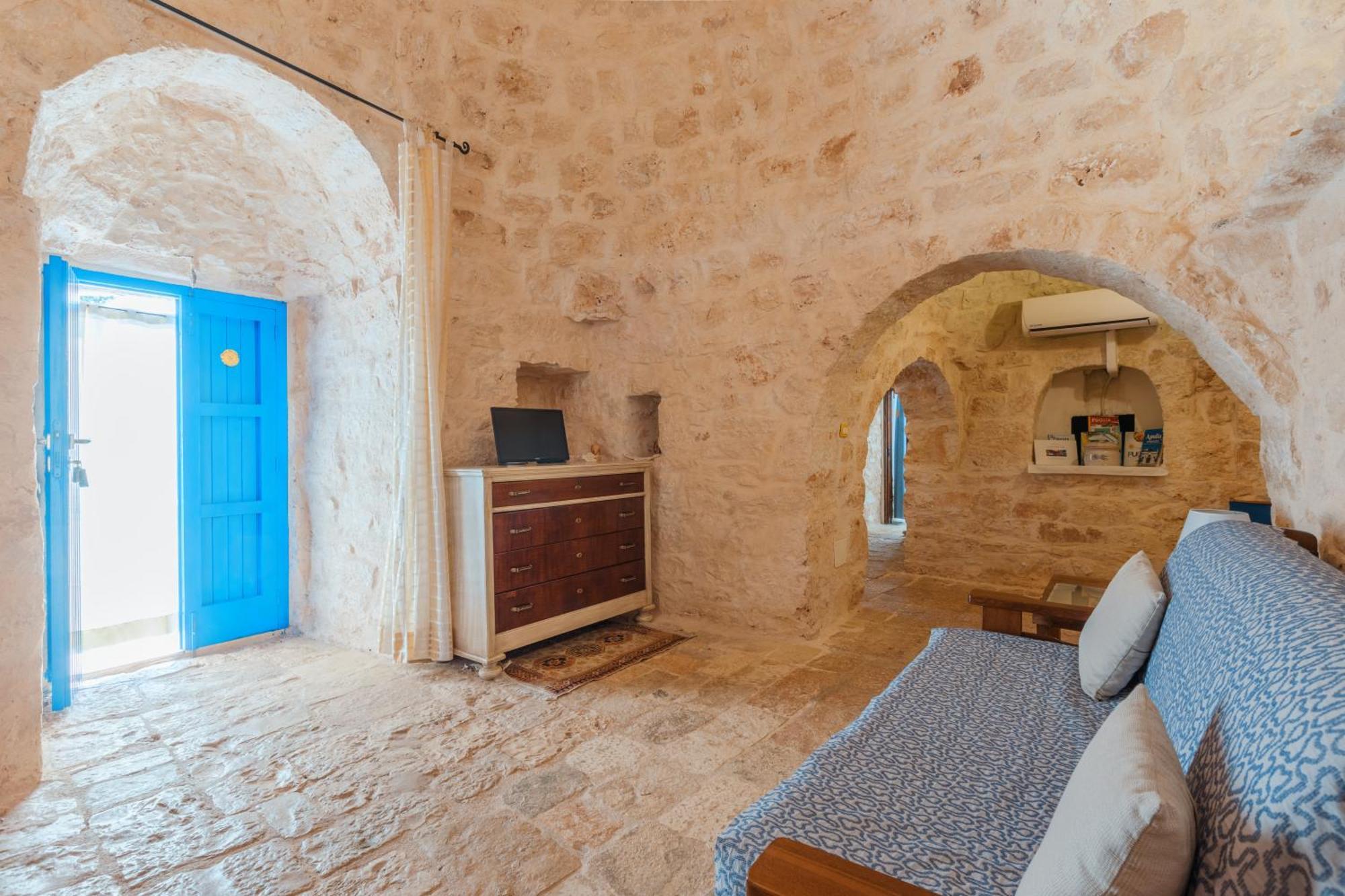 Trullo Tarantini Con Piscina Privata Apartment Latiano Exterior photo